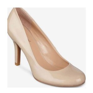 NINE WEST Nude pump